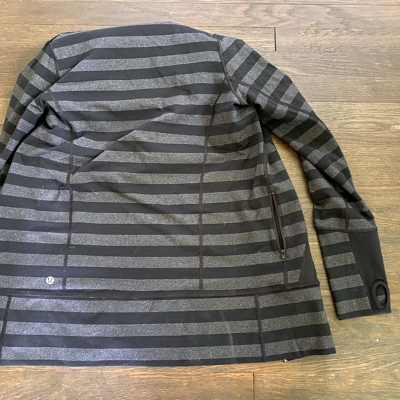 Lululemon Stride Jacket Black Grey Macro Stripe Full Zip Activewear Jacket, Sz 6 - Picture 5 of 6